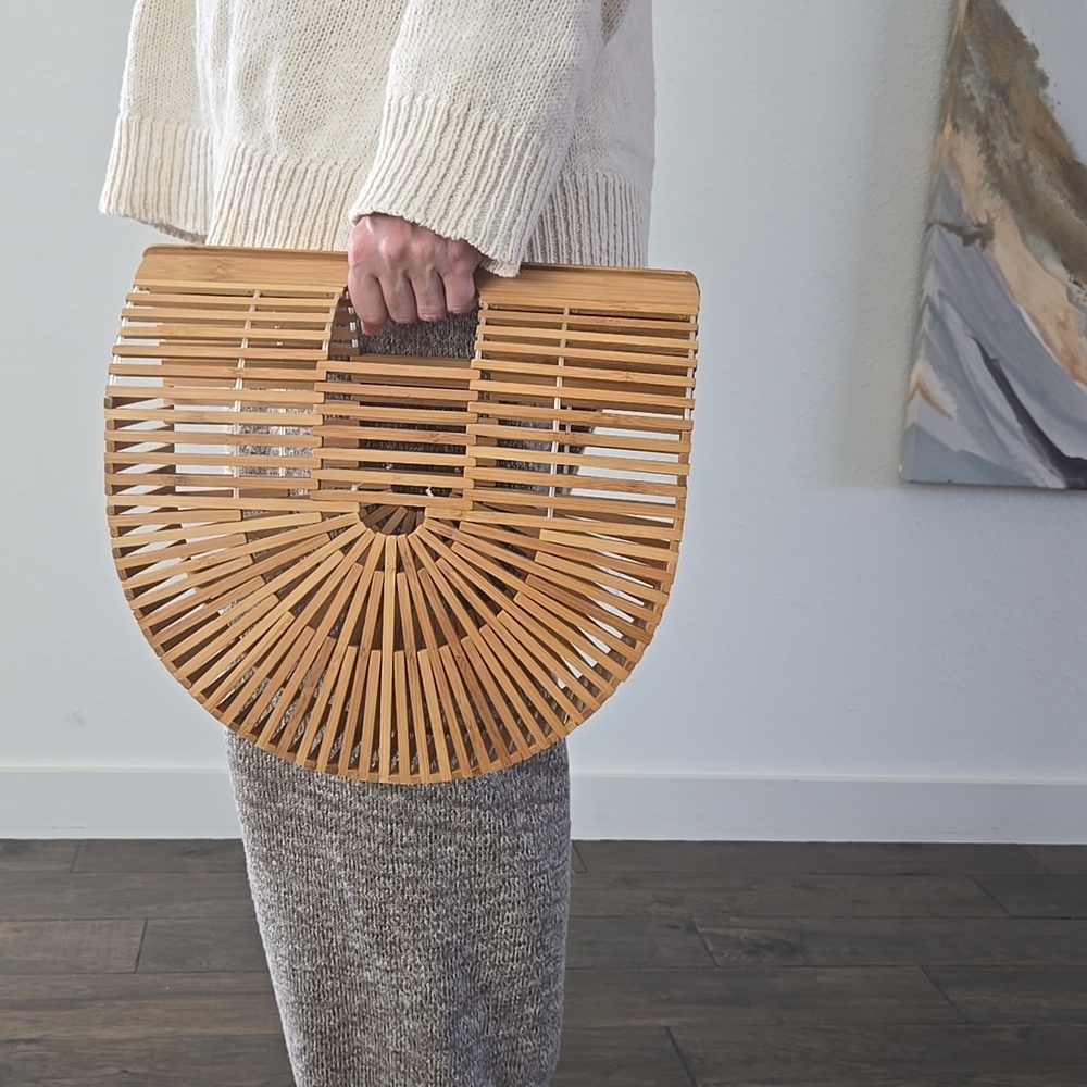 Ark Wooden Half-Moon Bag, Top Handle, Chic Casual, IYKYK, Scandinavian Chic, EUC